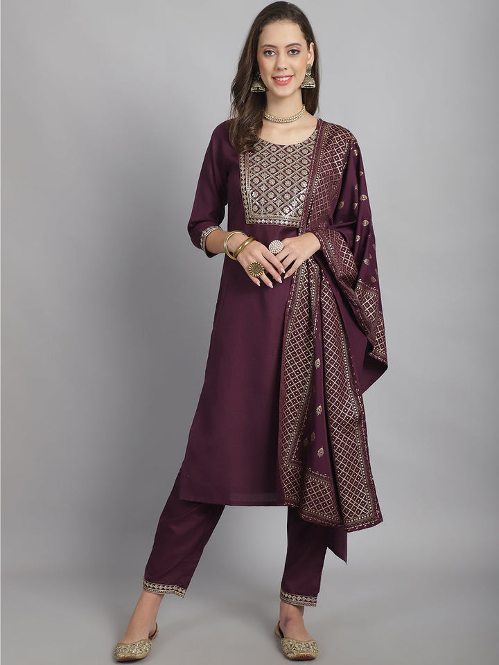 Ethnic Set Women Embroidery Straight Kurta and Pant set with Dupatta - Ethnic Set