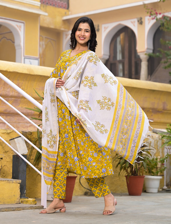 Ehnic Set Women Floral Printed Flared A-Line Kurta and Pant set with Dupatta