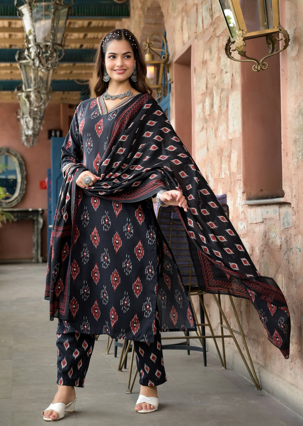 Ethnic Set Women Embroidery Straight Kurta and Pant set with Dupatta