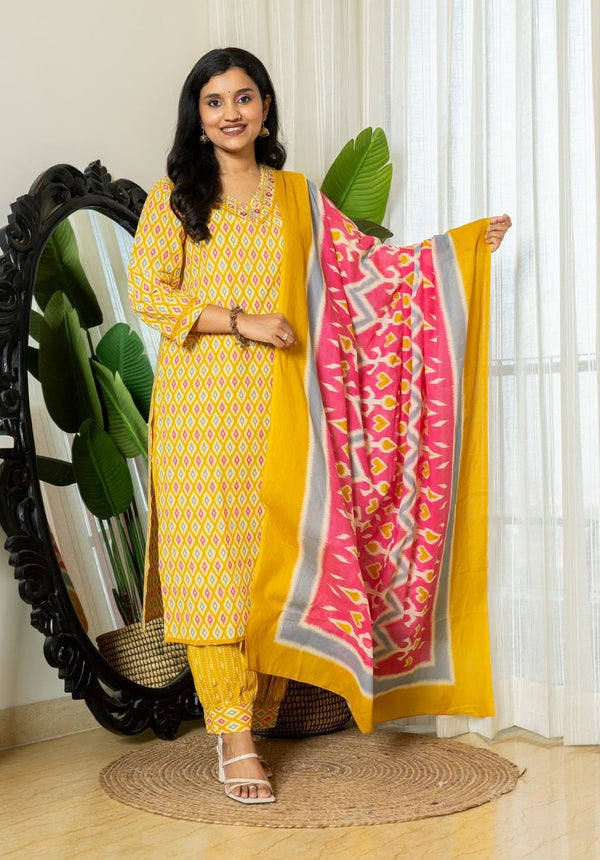 Ethnic Set Women Embroidery Straight Kurta and Pant set with Dupatta