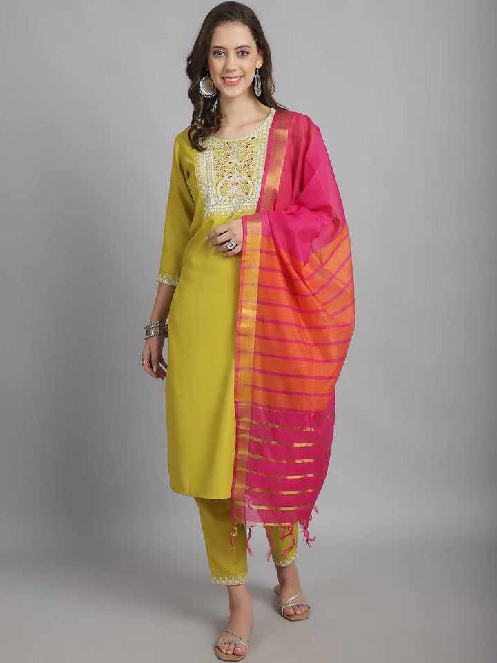 Ethnic Set Women Embroidery Straight Kurta and Pant set with Dupatta - Ethnic Set