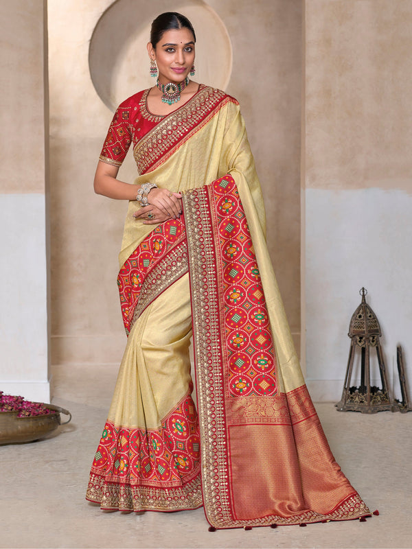 Alluring Cream Weaving Kanjivaram Silk Wedding Saree With Blouse